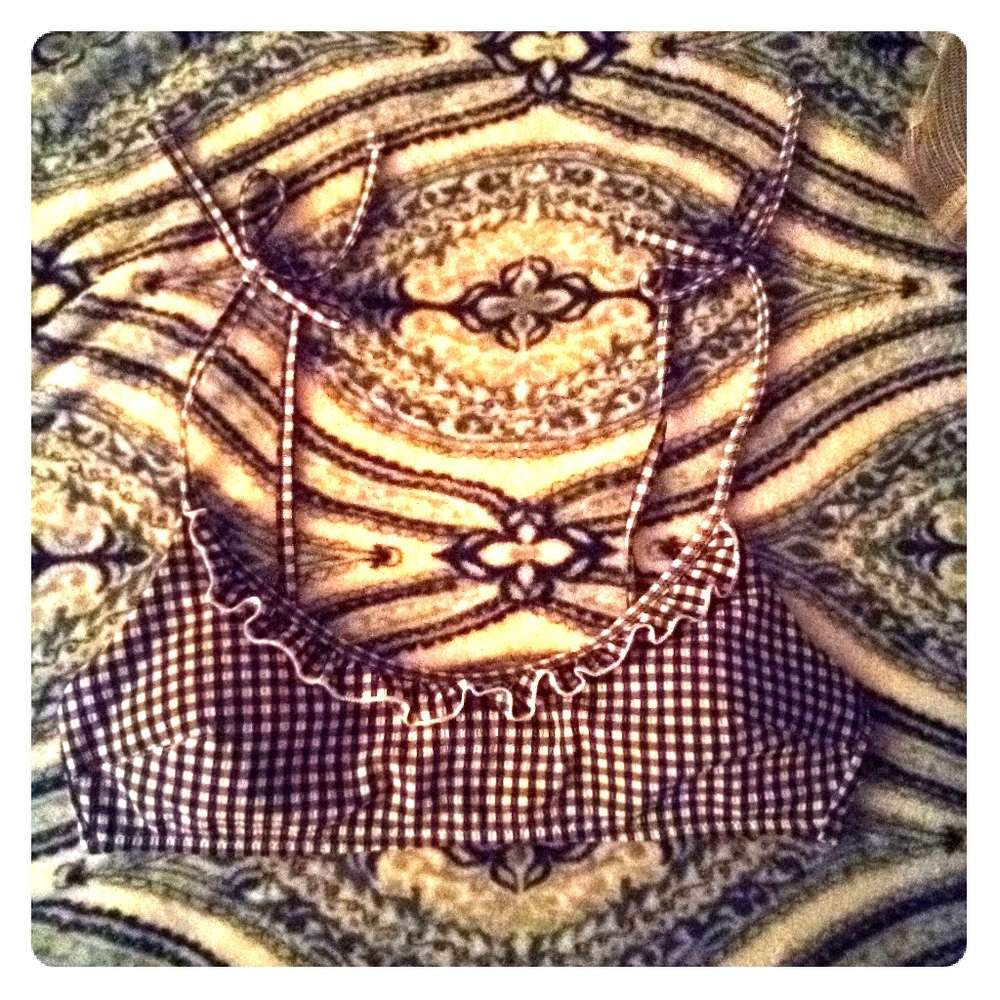 🌺🌺 NWOTAerie Blue & White Bikini Top 🌺🌺